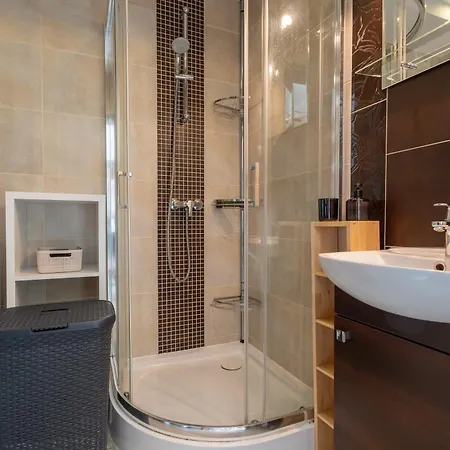 Апартаменты Capital Towers Premium Sunset 15th Floor & Darmowy Parking Podziemny Жешув